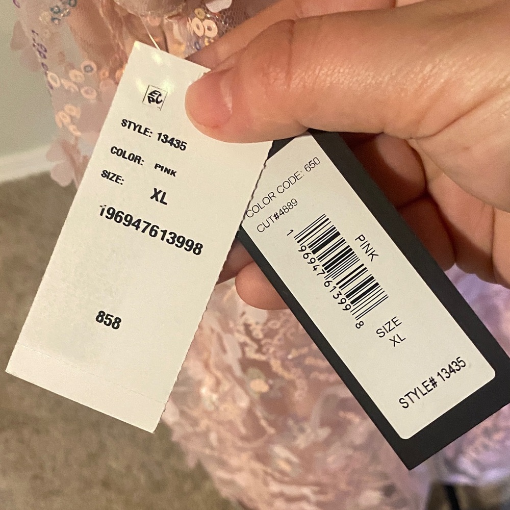 Pink Sequin Floral Dress - Picture 7 of 8